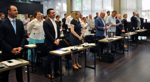 Демократа води Врачар?